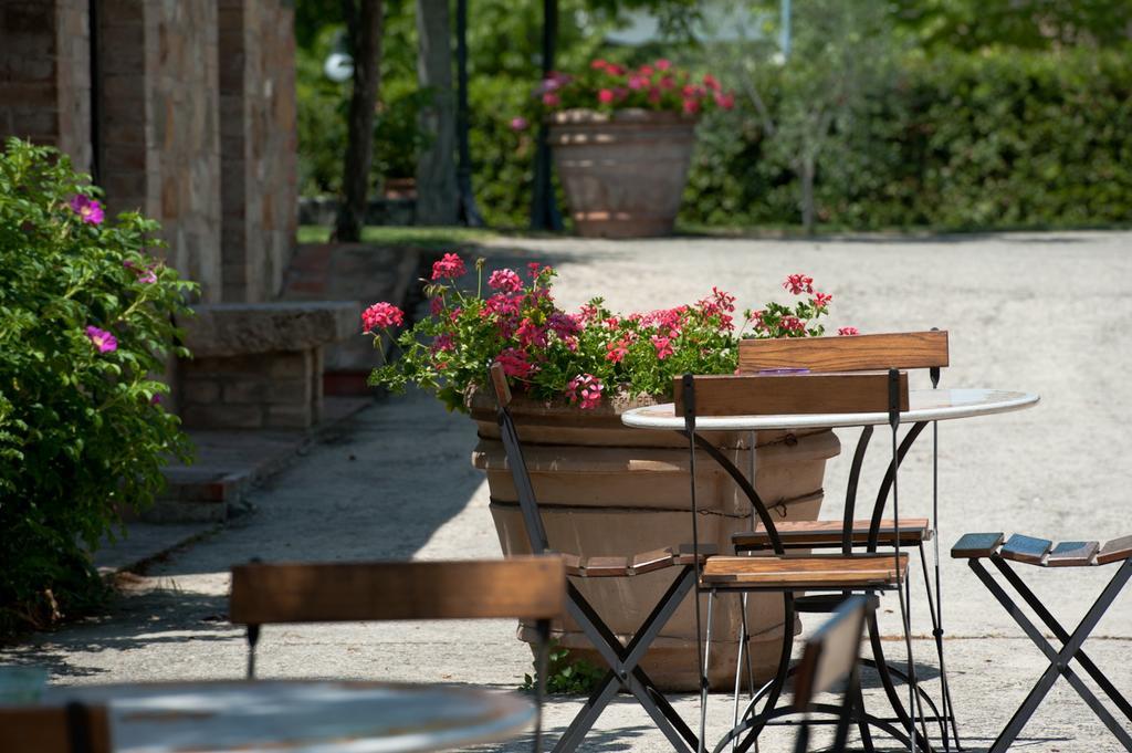 San Quirico dʼOrcia Sarna Residence מראה חיצוני תמונה