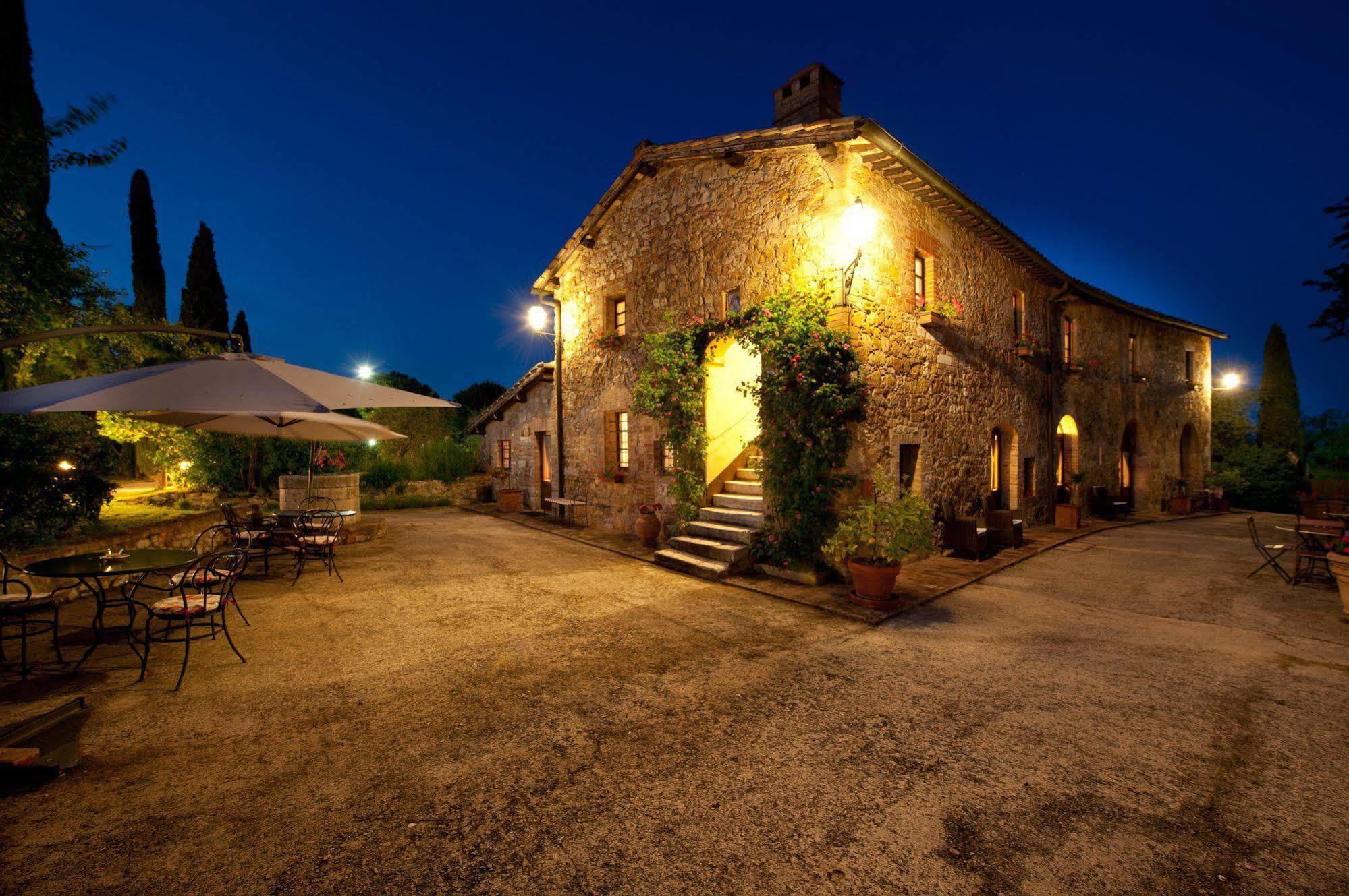 San Quirico dʼOrcia Sarna Residence מראה חיצוני תמונה