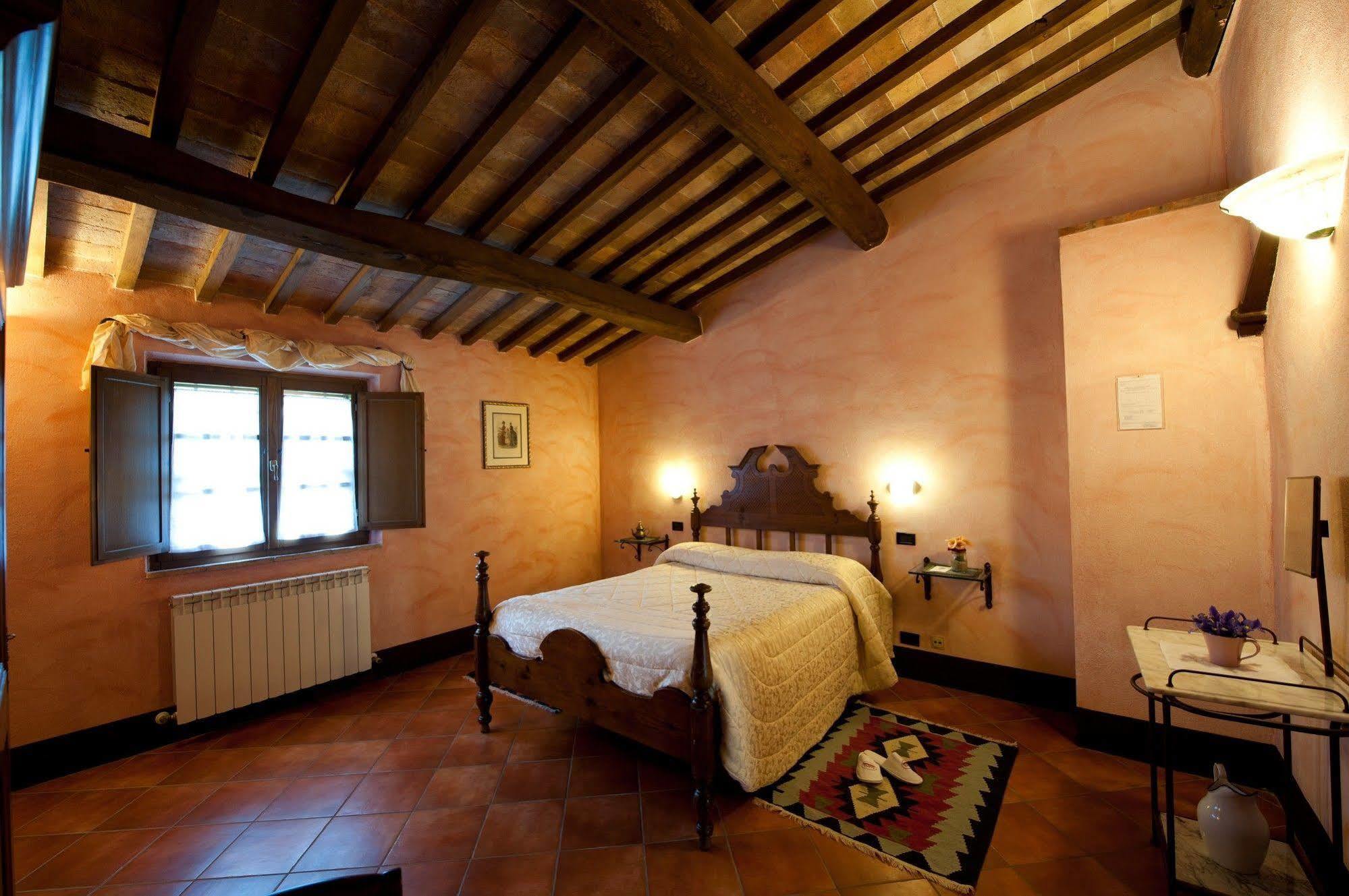 San Quirico dʼOrcia Sarna Residence מראה חיצוני תמונה