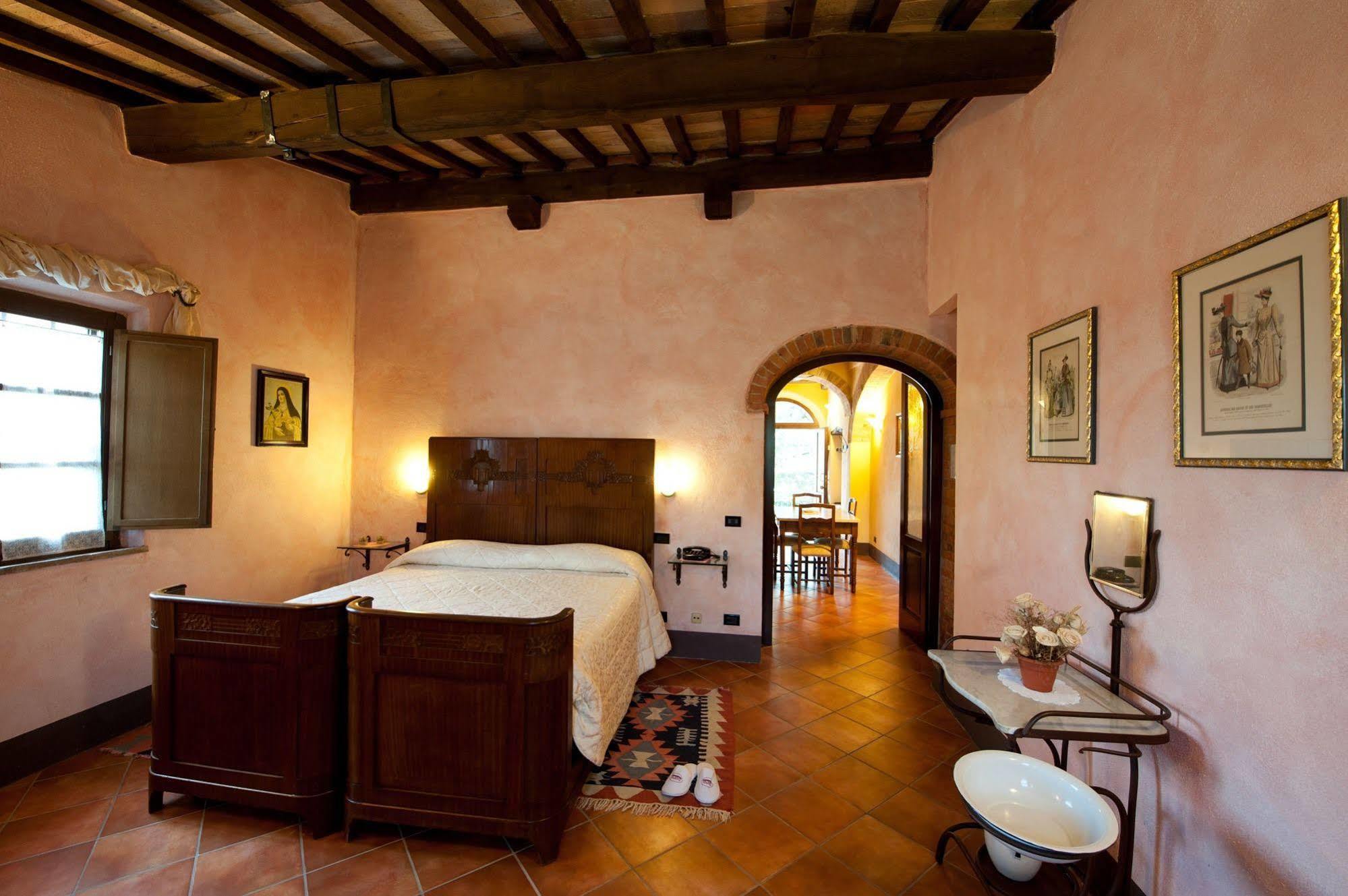 San Quirico dʼOrcia Sarna Residence מראה חיצוני תמונה