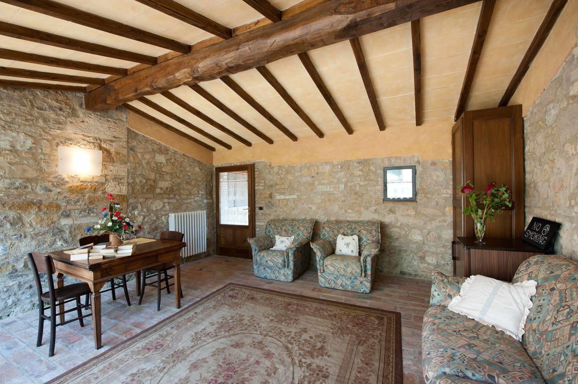 San Quirico dʼOrcia Sarna Residence מראה חיצוני תמונה