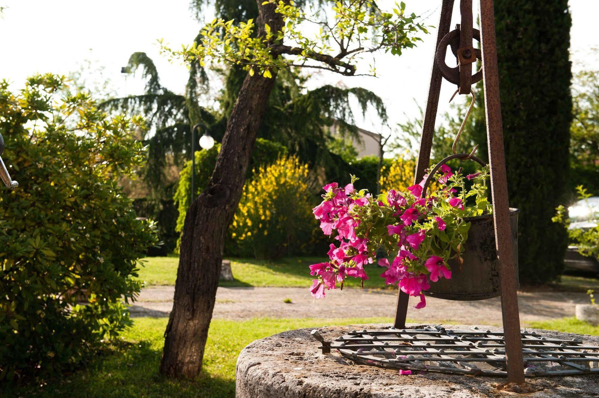 San Quirico dʼOrcia Sarna Residence מראה חיצוני תמונה