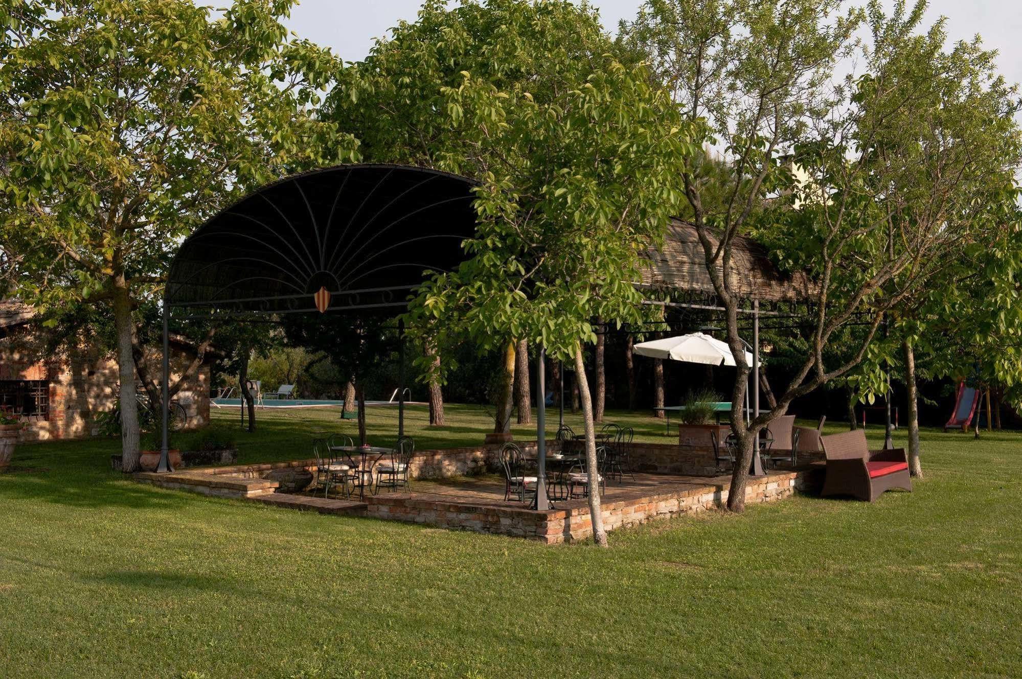 San Quirico dʼOrcia Sarna Residence מראה חיצוני תמונה